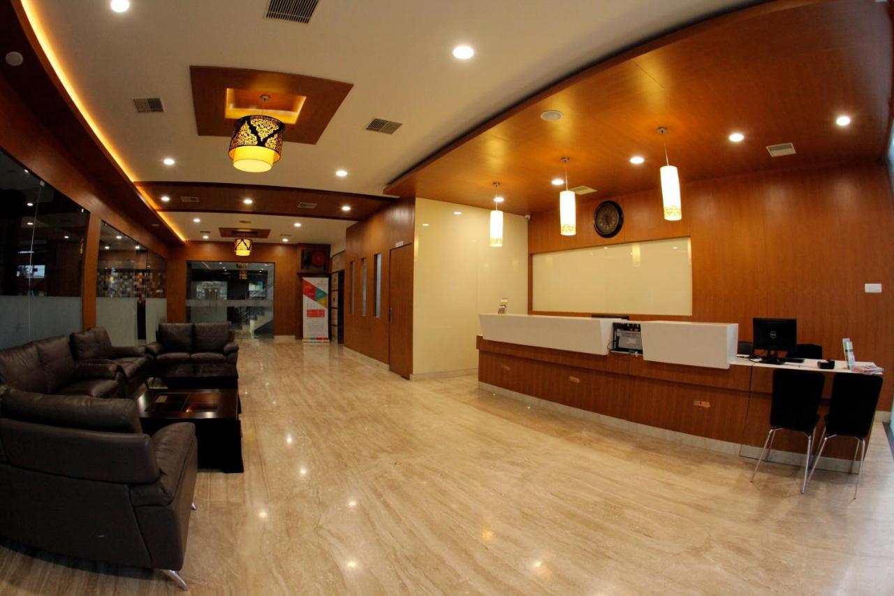 Hotel Rathna Residency Selam Zewnętrze zdjęcie