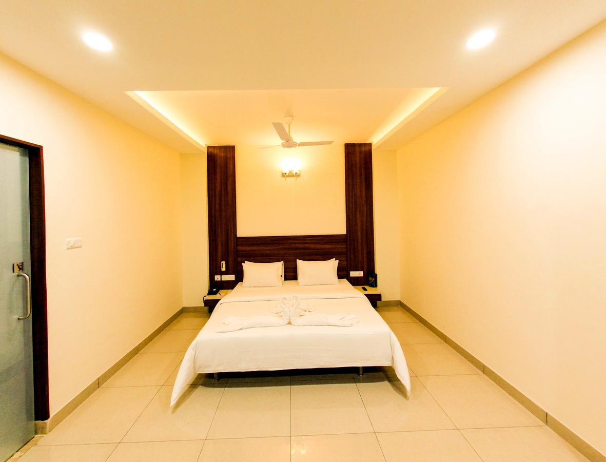Hotel Rathna Residency Selam Zewnętrze zdjęcie