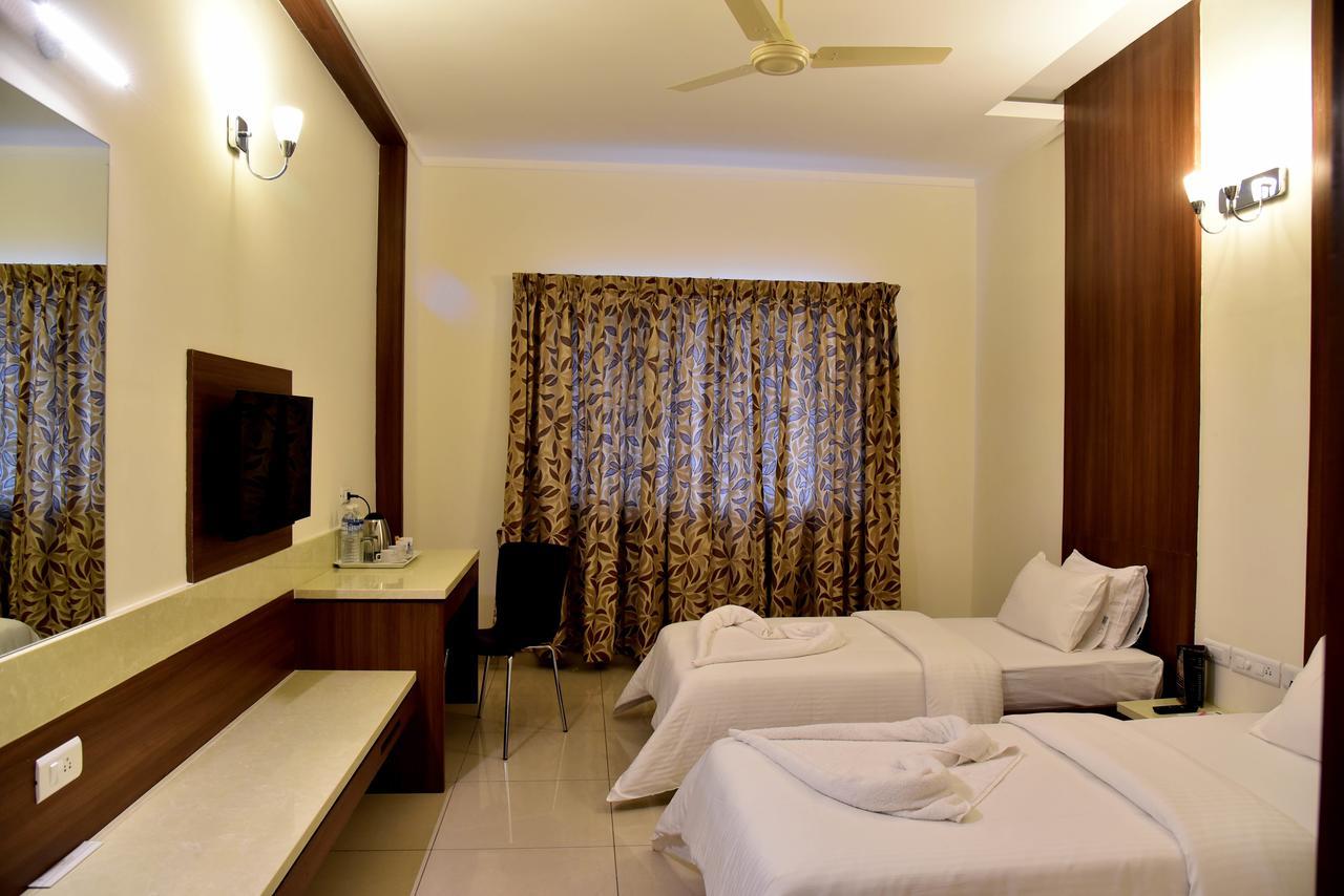 Hotel Rathna Residency Selam Zewnętrze zdjęcie