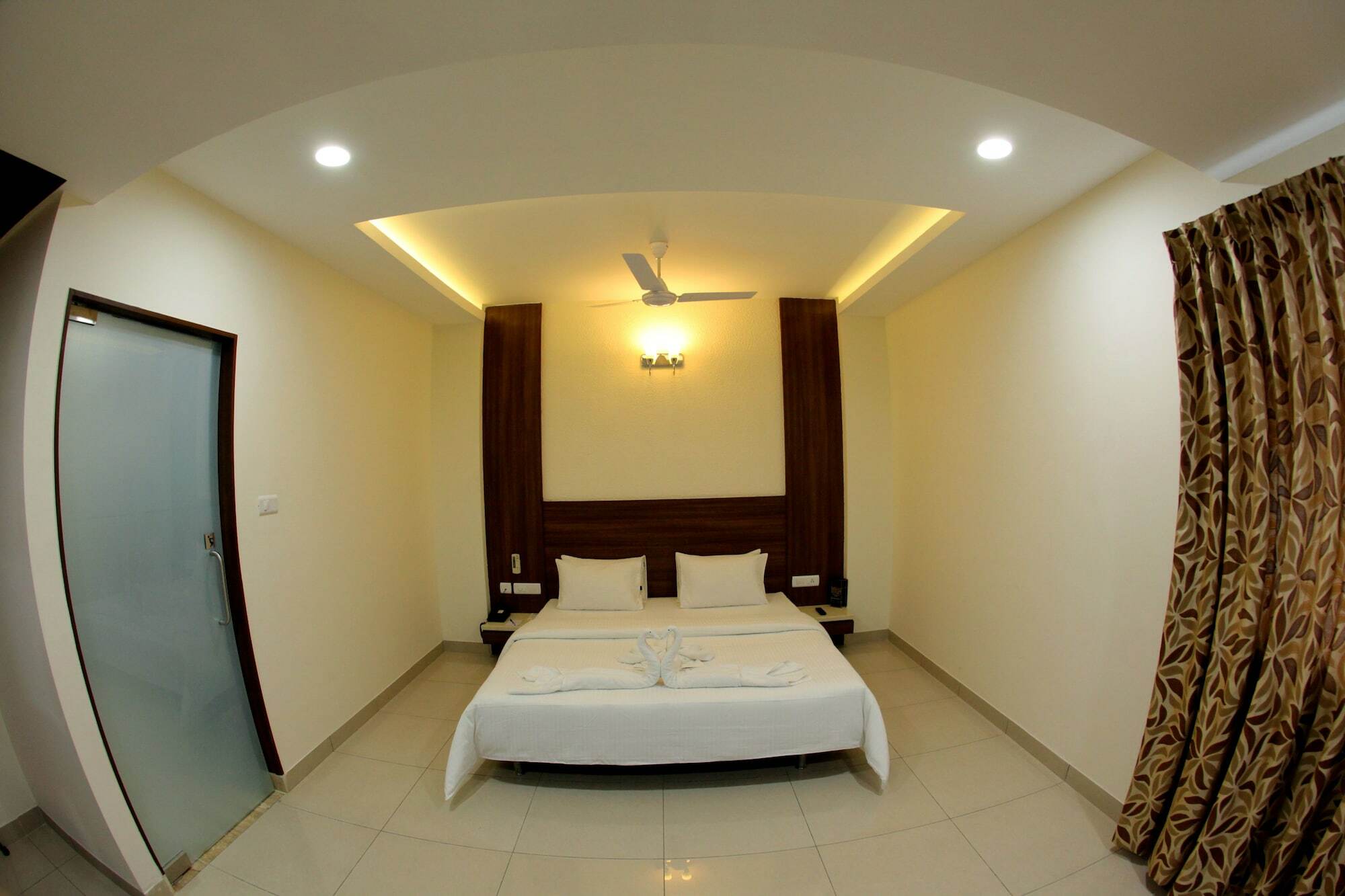 Hotel Rathna Residency Selam Zewnętrze zdjęcie