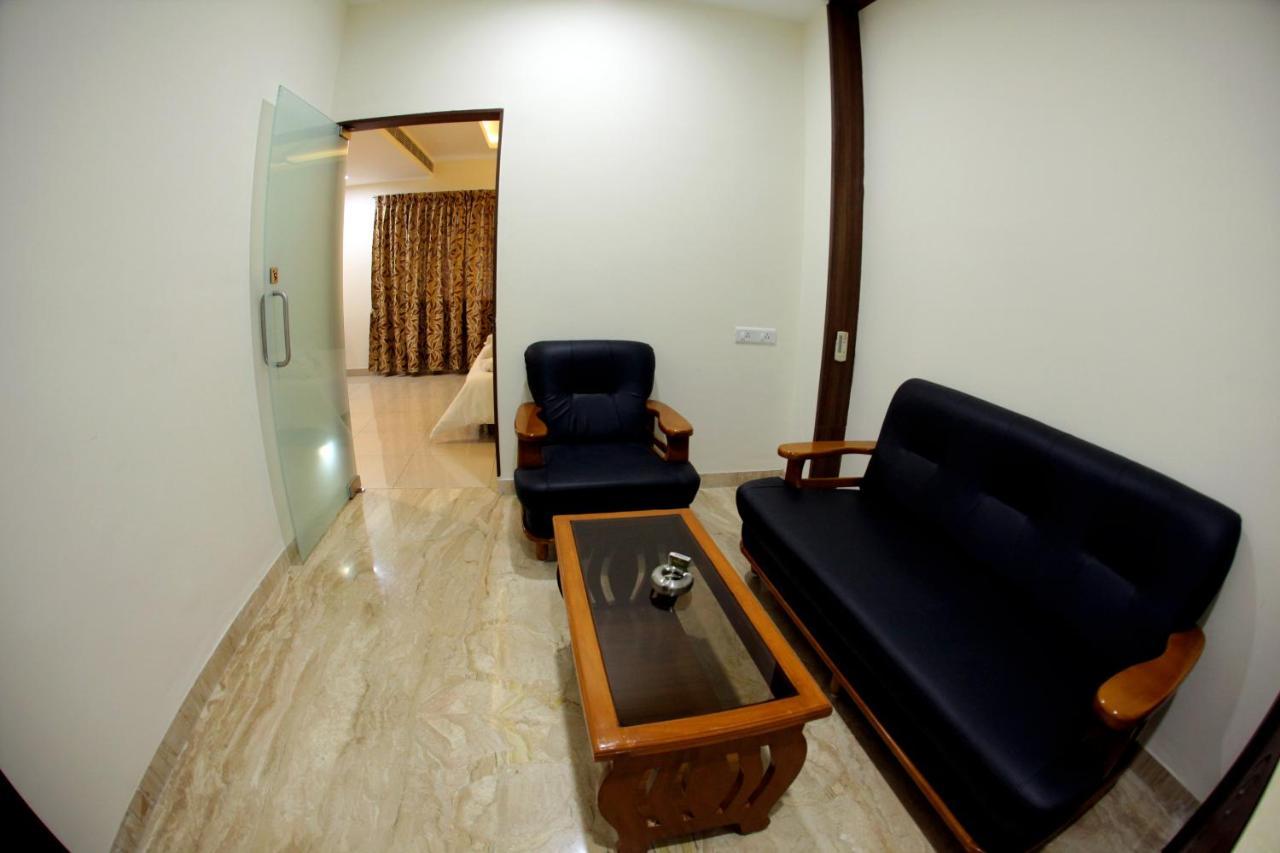 Hotel Rathna Residency Selam Zewnętrze zdjęcie